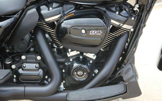 2025 Harley-Davidson Freewheeler Vivid Black