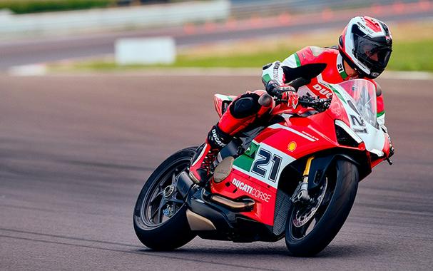 2022 Ducati Panigale V2 Bayliss 1st Championship 20TH Anniversary