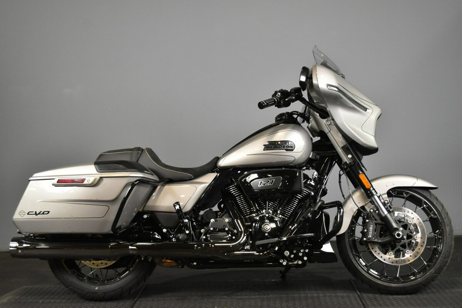 2023 Harley-Davidson CVO Street Glide FLHXSE