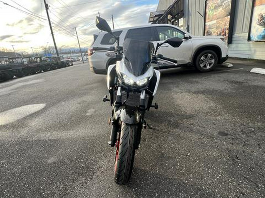 2026 Kawasaki Z500 SE ABS