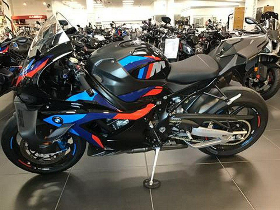 2026 BMW M 1000 RR