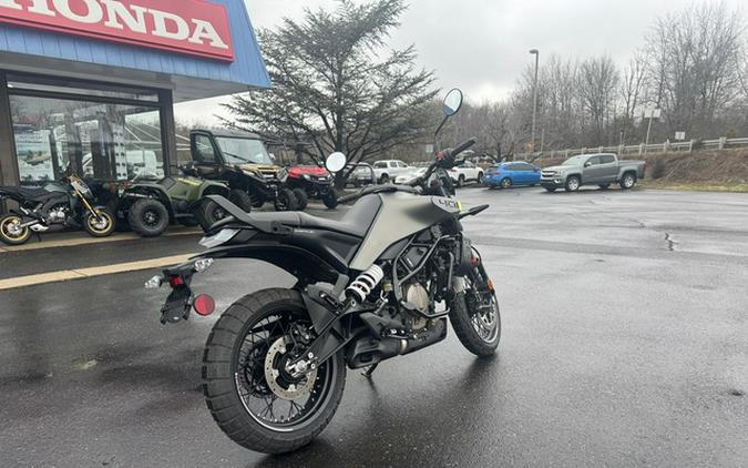 2024 Husqvarna SVARTPILEN 401