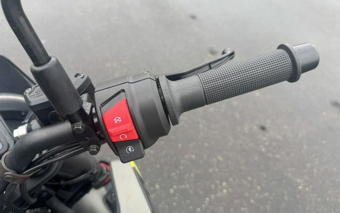 2024 Husqvarna SVARTPILEN 401