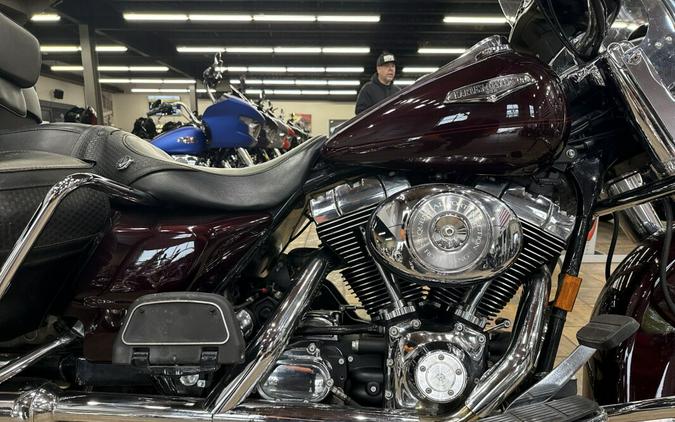 2005 Harley-Davidson® Road King® Classic Black Cherry Pearl