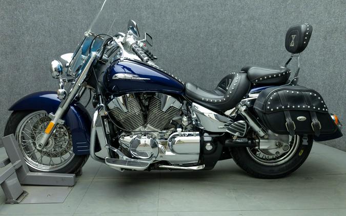 2004 HONDA VTX1300
