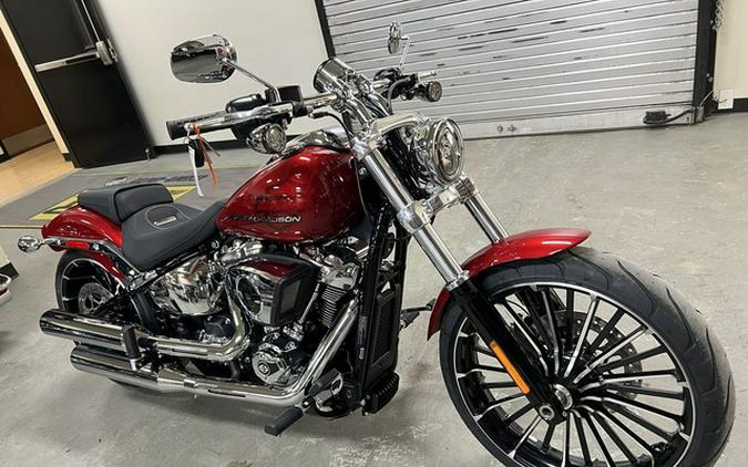 2025 Harley-Davidson Softail FXBR - Breakout