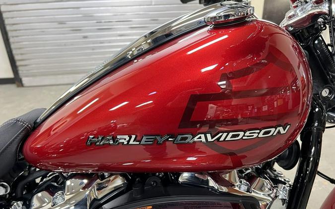 2025 Harley-Davidson Softail FXBR - Breakout