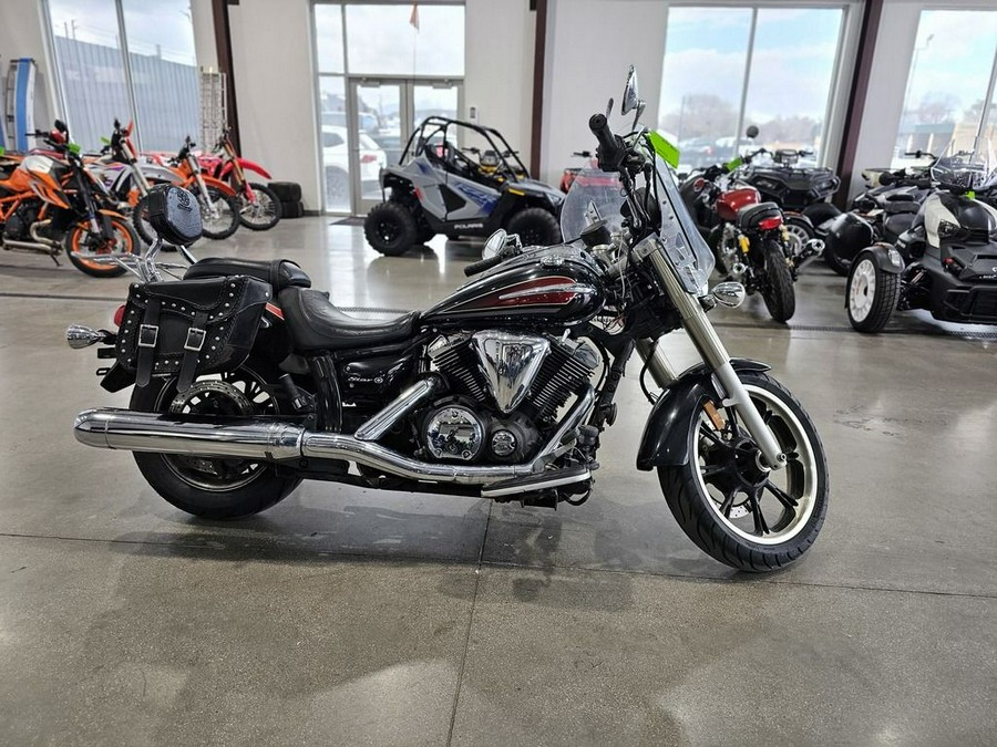 2014 Yamaha V Star® 950 Tourer
