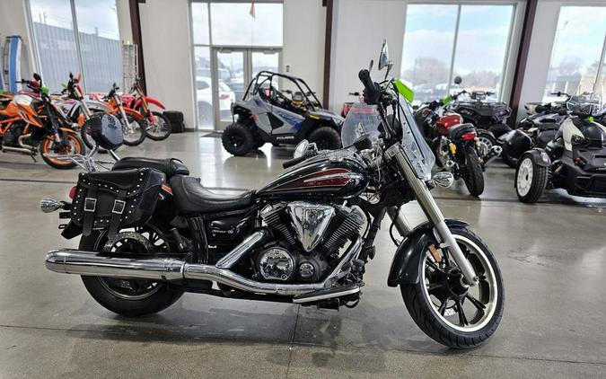2014 Yamaha V Star® 950 Tourer
