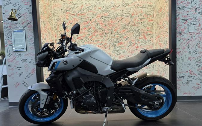 2025 Yamaha MT 10