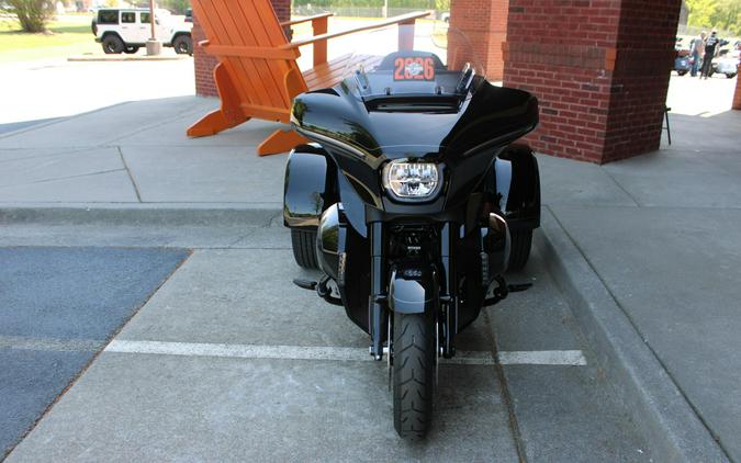2026 Harley-Davidson® Road Glide 3 Vivid Black Black Trim