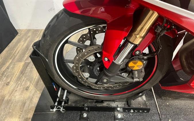 2023 Honda CBR500R ABS