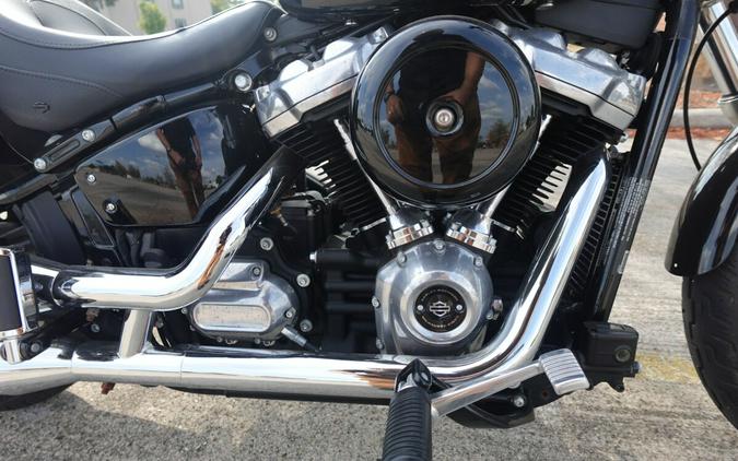 2022 Harley-Davidson Softail Standard