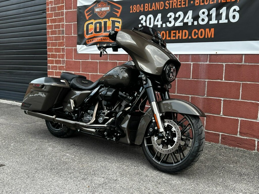 2021 Harley-Davidson® FLHXSE CVO™ Street Glide®