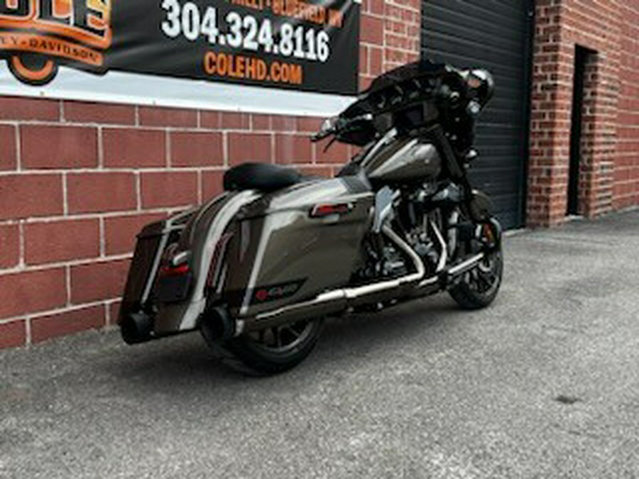 2021 Harley-Davidson® FLHXSE CVO™ Street Glide®