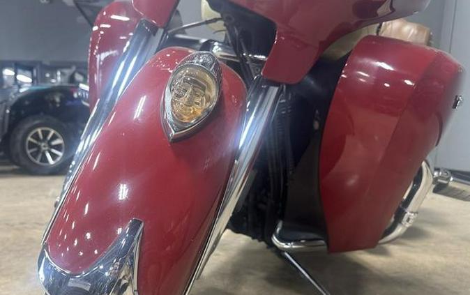 2015 Indian Motorcycle® Roadmaster™ Indian Red/Ivory Cream