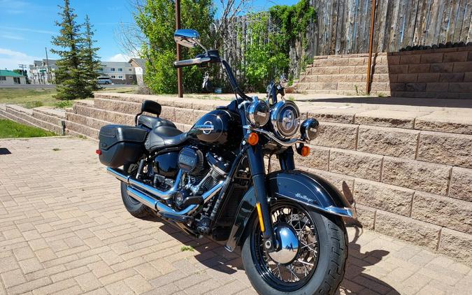 2018 Harley-Davidson Heritage Classic 114 Vivid Black