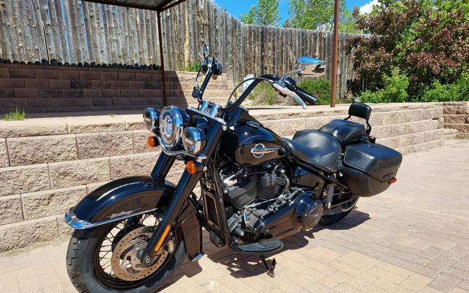 2018 Harley-Davidson Heritage Classic 114 Vivid Black