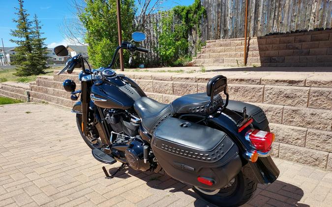 2018 Harley-Davidson Heritage Classic 114 Vivid Black