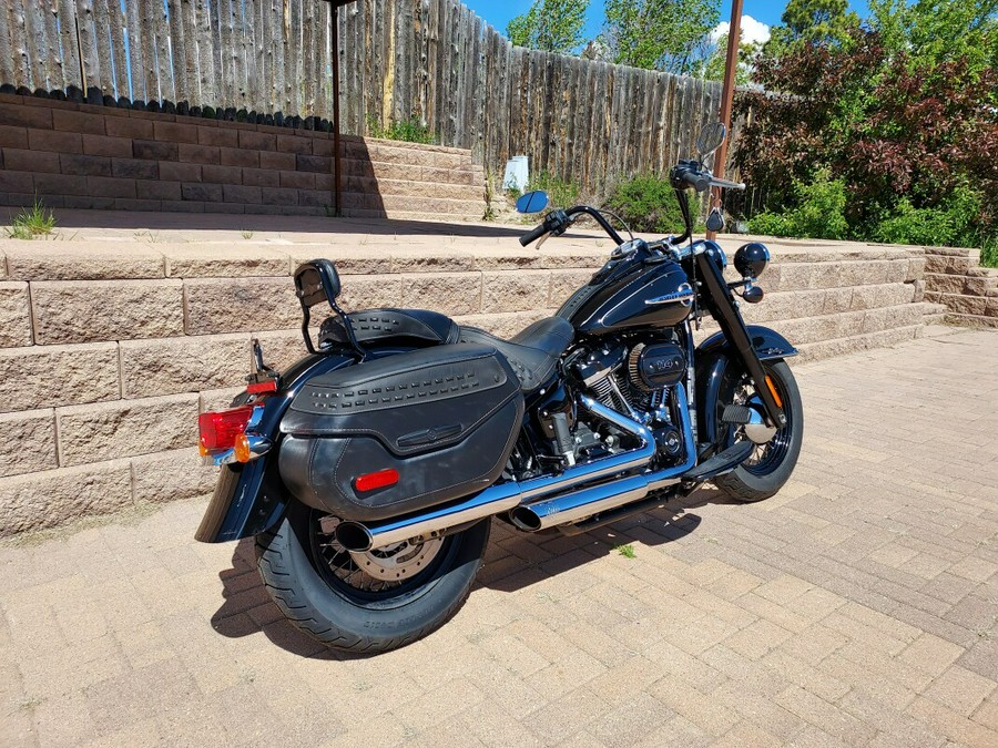 2018 Harley-Davidson Heritage Classic 114 Vivid Black