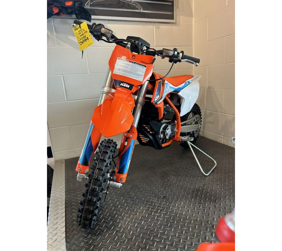 2024 KTM SX-E 3