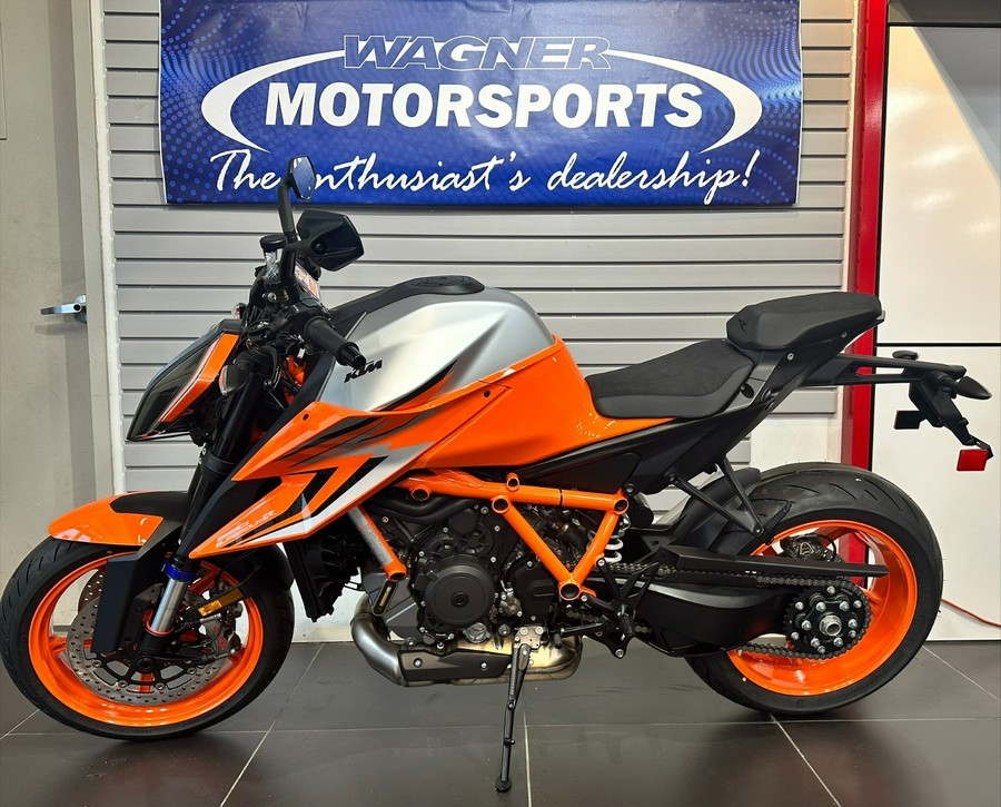 2023 KTM 1290 SUPER DUKE R EVO