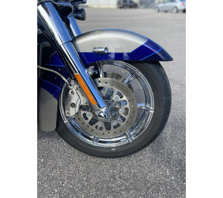 2017 Harley-Davidson® FLHTKSE - CVO™ Limited