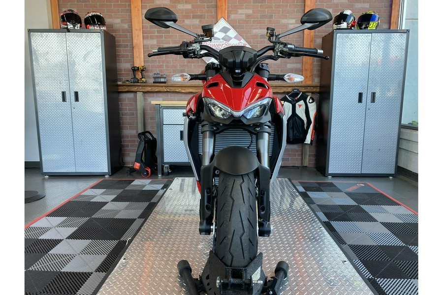 2024 Ducati Streetfighter V2