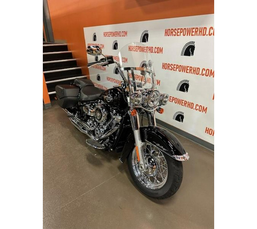 2020 Harley-Davidson® FLHC - Softail® Heritage Classic