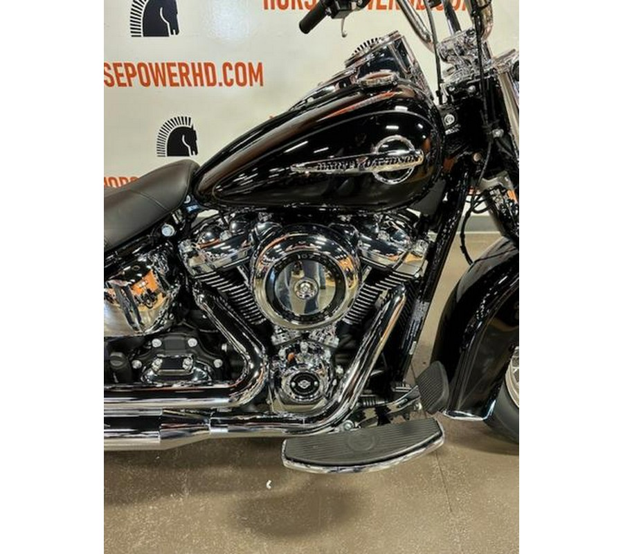 2020 Harley-Davidson® FLHC - Softail® Heritage Classic