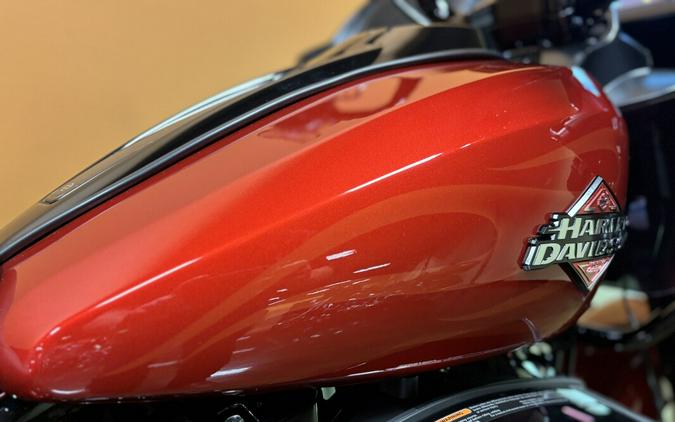 FLTRX 2025 Road Glide™