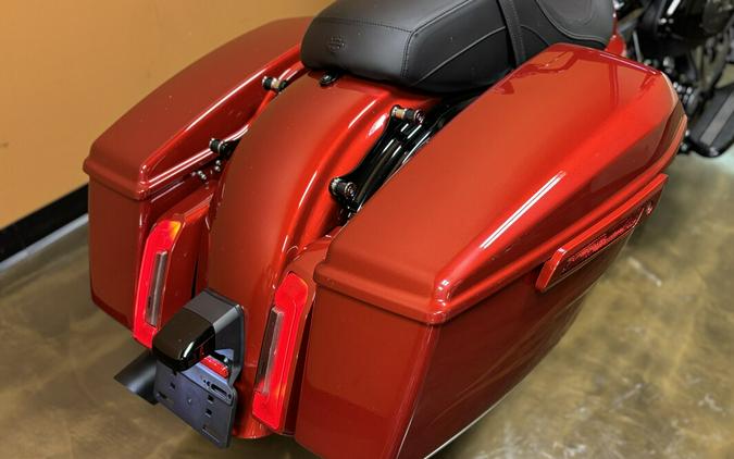 FLTRX 2025 Road Glide™