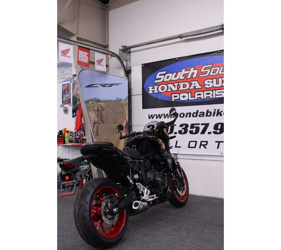 2026 Suzuki GSX-8TT