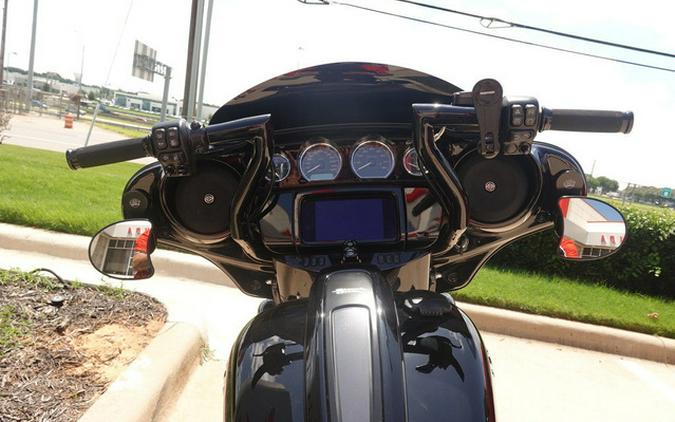 2023 Harley-Davidson Street Glide FLHXST - ST