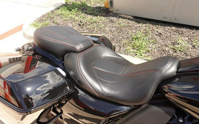 2023 Harley-Davidson Street Glide FLHXST - ST