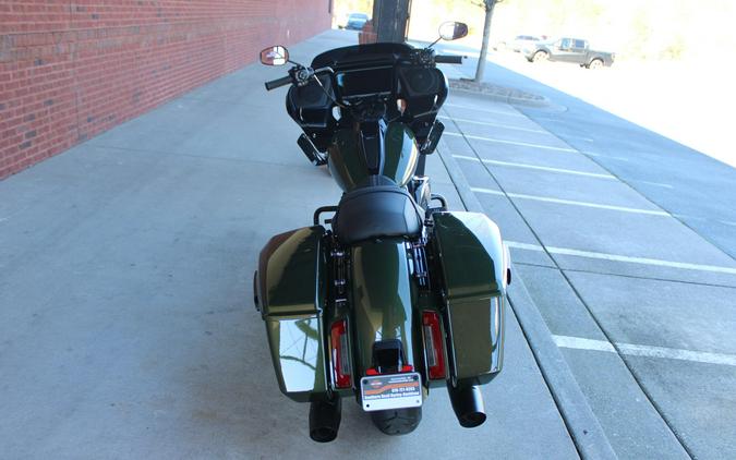 2026 Harley-Davidson® Road Glide® Olive Steel Metallic/Vivid Black Black Two-Up
