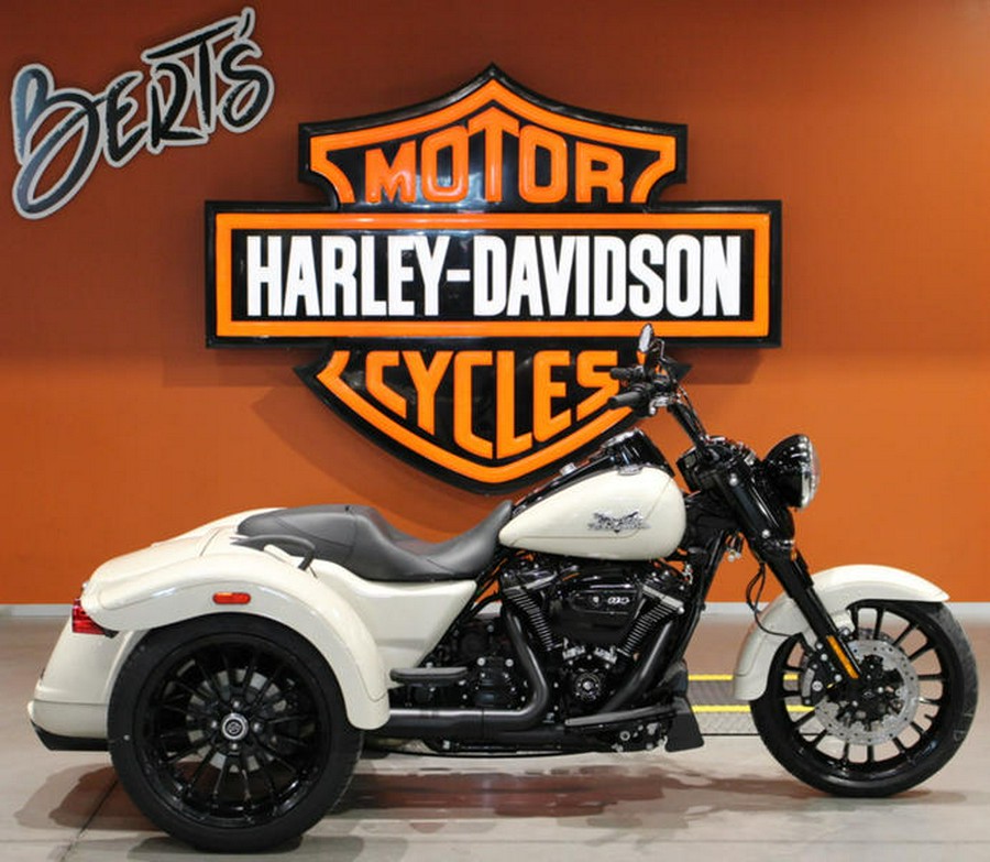 2023 Harley-Davidson® FLRT - Freewheeler®