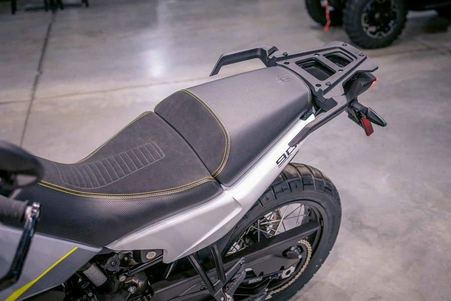 2025 Husqvarna® Norden 901