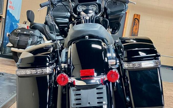 FLTRX 2021 Road Glide