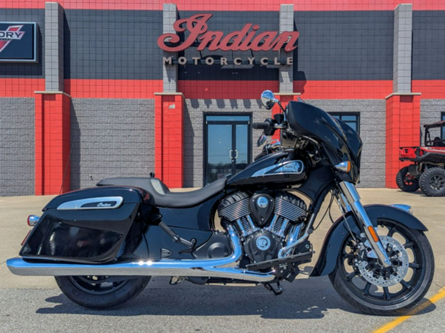 2025 Indian Motorcycle® Chieftain® Black Metallic