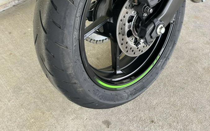 2025 Kawasaki Ninja ZX-4RR KRT Edition ABS