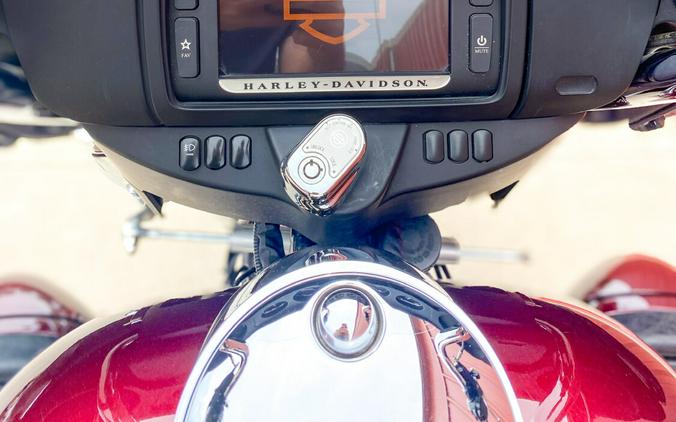 2014 Harley-Davidson® Tri Glide® Ultra FLHTCUTG