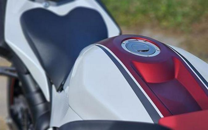 2014 Yamaha YZF-R1