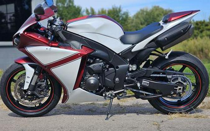 2014 Yamaha YZF-R1