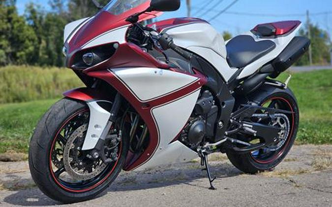 2014 Yamaha YZF-R1