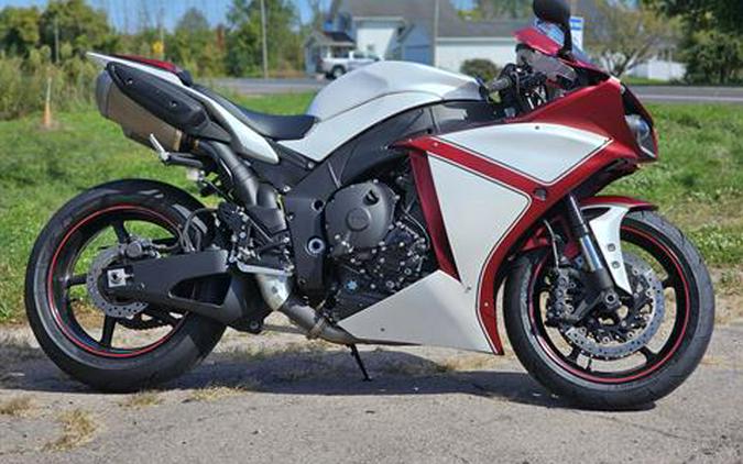 2014 Yamaha YZF-R1