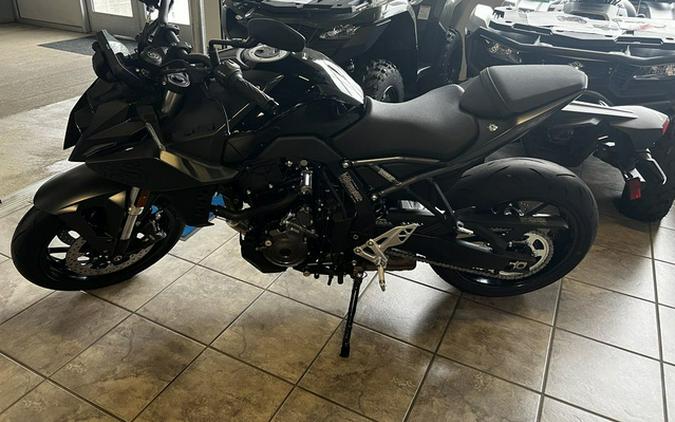 2023 Suzuki GSX-8S