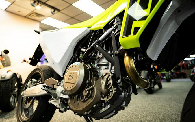 2026 Husqvarna Supermoto 701