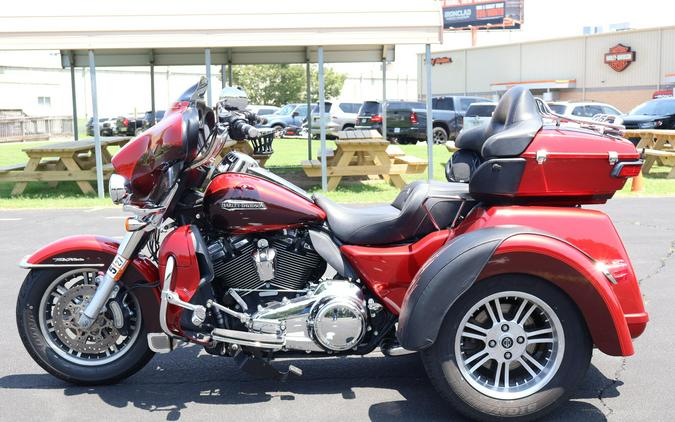 2018 Harley-Davidson Tri Glide Ultra FLHTCUTG