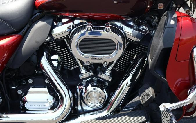 2018 Harley-Davidson Tri Glide Ultra FLHTCUTG